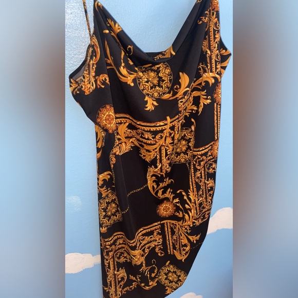 Zenobia Formal Slit Fitted Dress - Picture 6 of 10